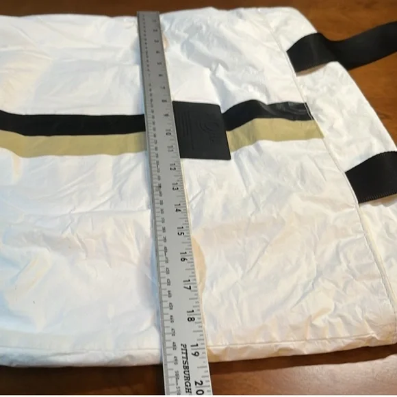 ALOHA Collection Day Tripper Tote - Picture 4 of 7